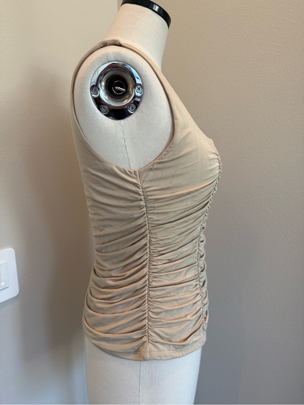 GUESS Beige Ruched Square-Neck Tank - Picture 2 of 6